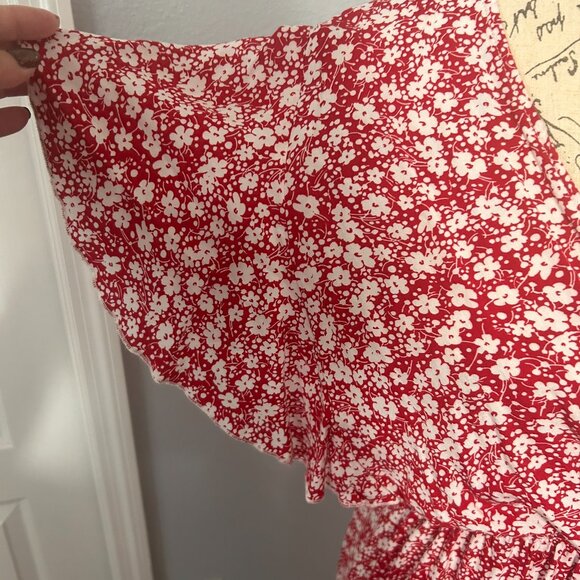 Red and White Floral Flutter Sleeve Mini Dress size Large - Picture 4 of 5